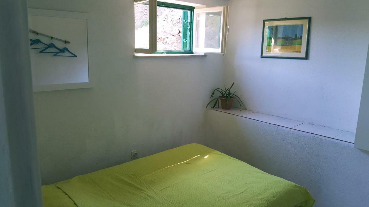 Vacation House "Pave" Povlja  Buitenkant foto